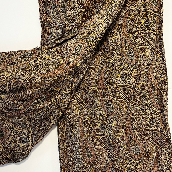 Sambar | Paisley Scarf - Picture 5 of 10